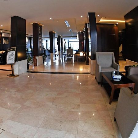 Azd Hotel 아바 외부 사진