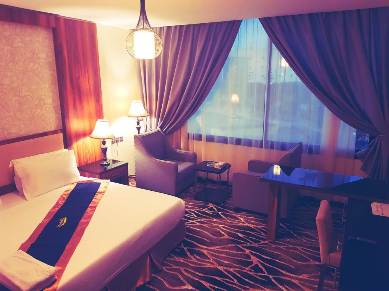 Azd Hotel 아바 외부 사진