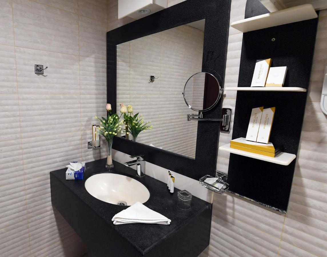Azd Hotel 아바 외부 사진